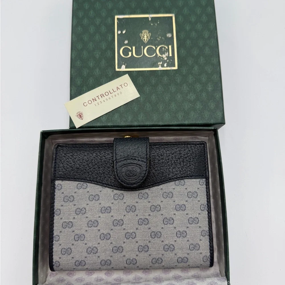 Gucci Black and Gray GG Canvas Snap Wallet - Picture 10 of 10